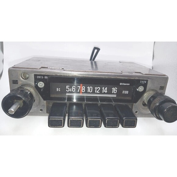Vintage 1950's - 1970's 1st Generation Clarion AM Car Radio RF-1421 No.0109633 - Picture 1 of 16